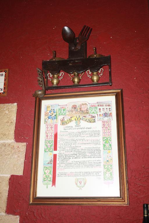 קוניט Hostal Restaurante La Diligencia מראה חיצוני תמונה