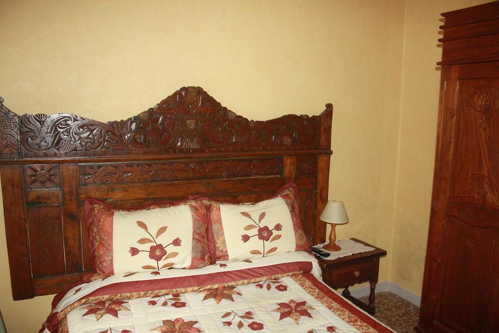 קוניט Hostal Restaurante La Diligencia חדר תמונה