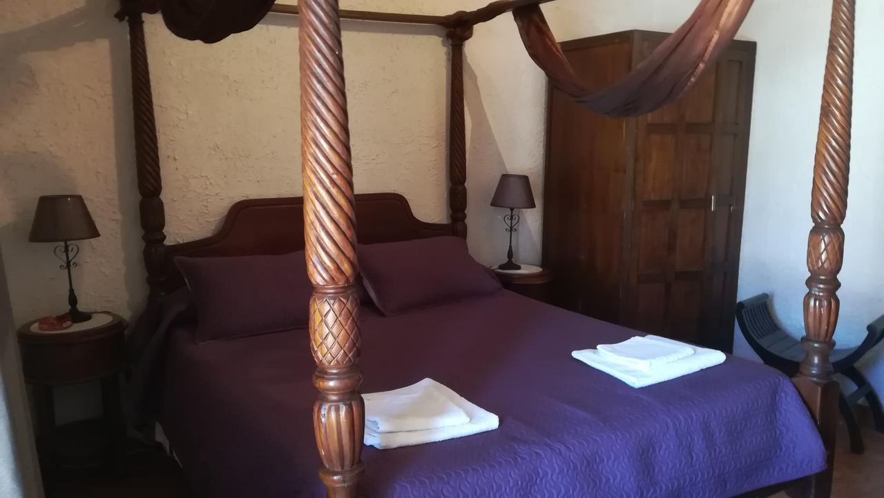 קוניט Hostal Restaurante La Diligencia מראה חיצוני תמונה