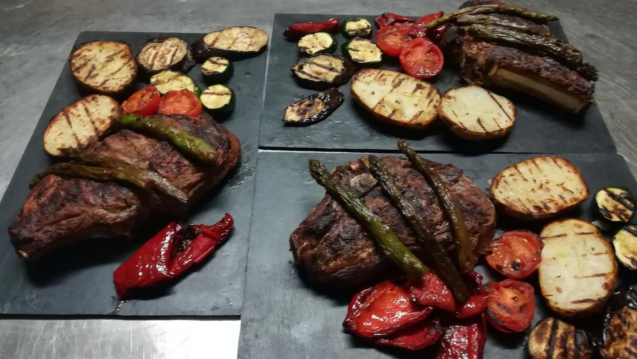 קוניט Hostal Restaurante La Diligencia מראה חיצוני תמונה