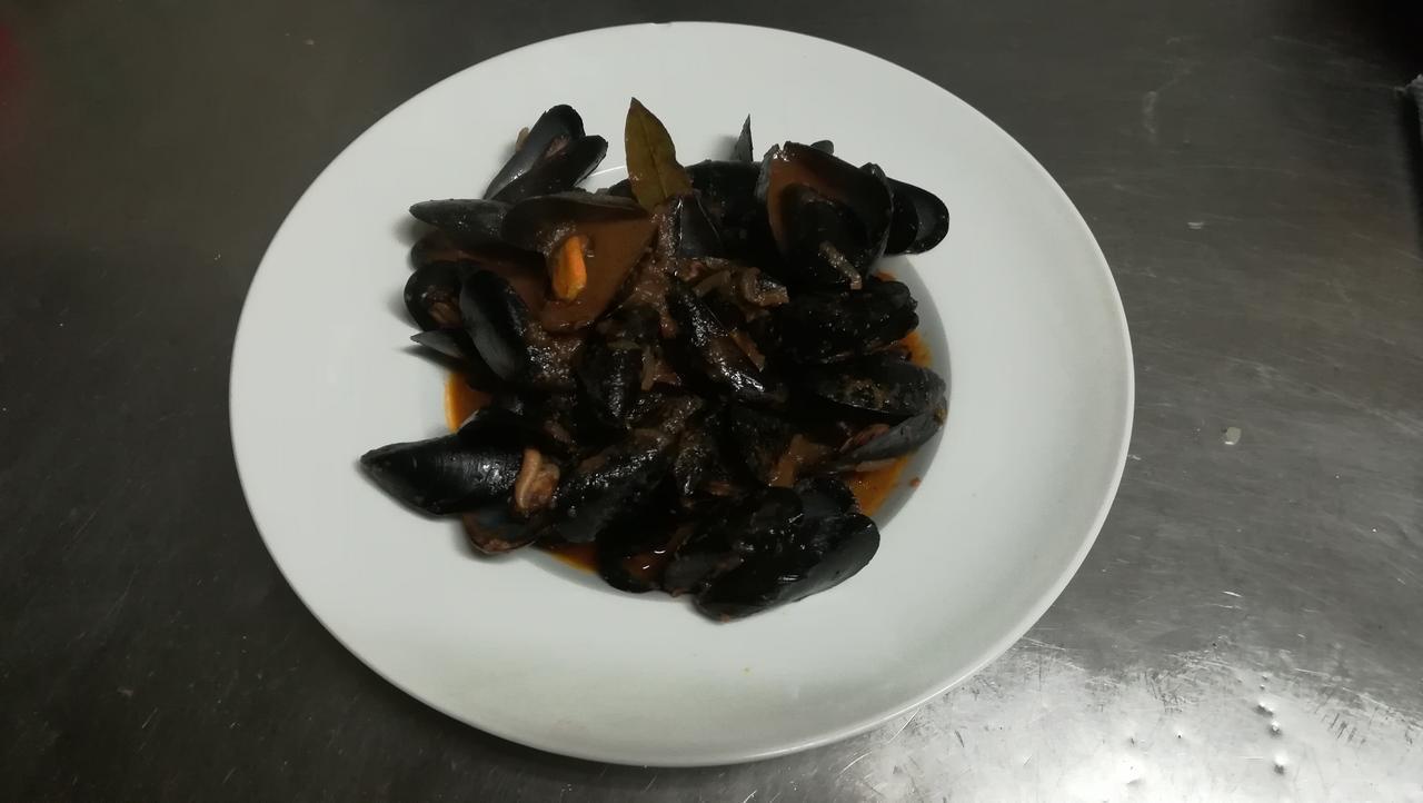 קוניט Hostal Restaurante La Diligencia מראה חיצוני תמונה