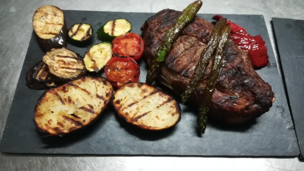 קוניט Hostal Restaurante La Diligencia מראה חיצוני תמונה